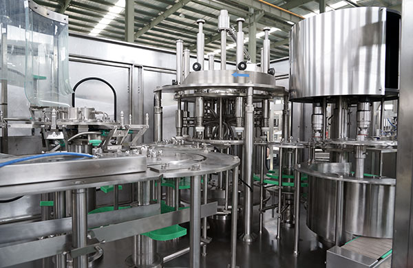 大瓶水香蕉爱视频免费部分